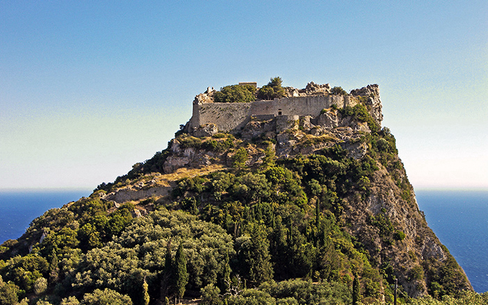 Αγγελόκαστρο (Κέρκυρα) - μια από τις πιο όμορφες θέες στην Ελλάδα